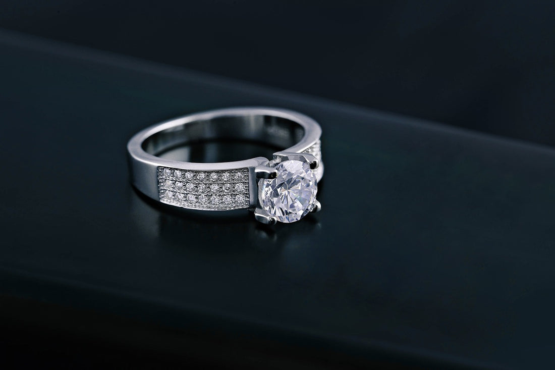 9 Tips for Buying a Diamond Engagement Ring