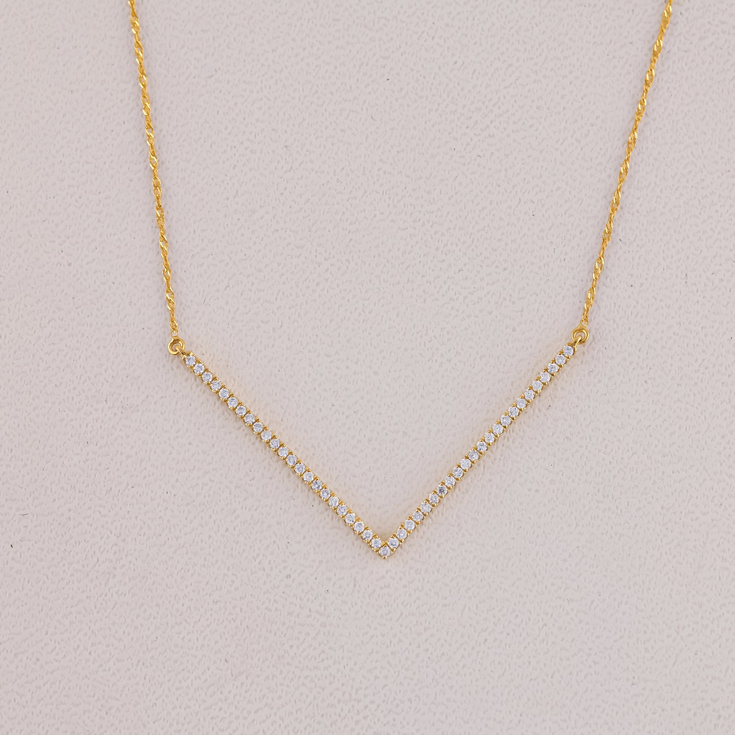 0.30CT Diamond Chevron Necklace for Woomen
