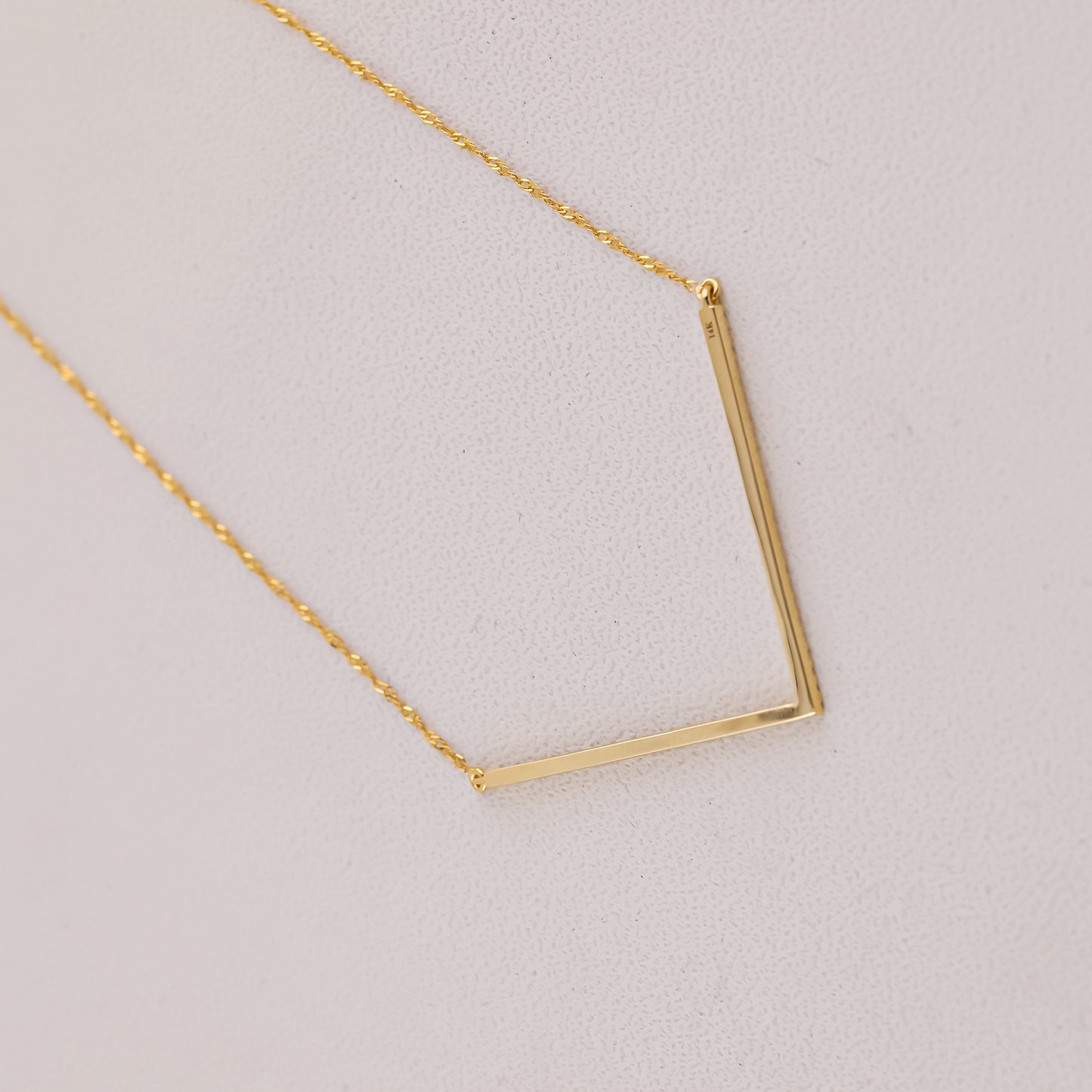 0.30CT Diamond Chevron Necklace for Woomen