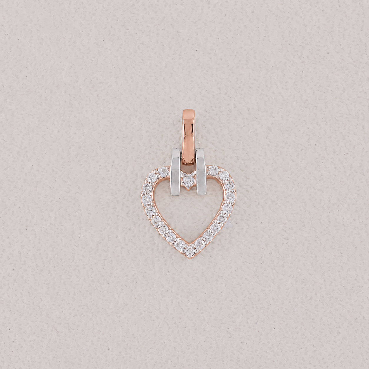 RoseGold women’s diamond pendan