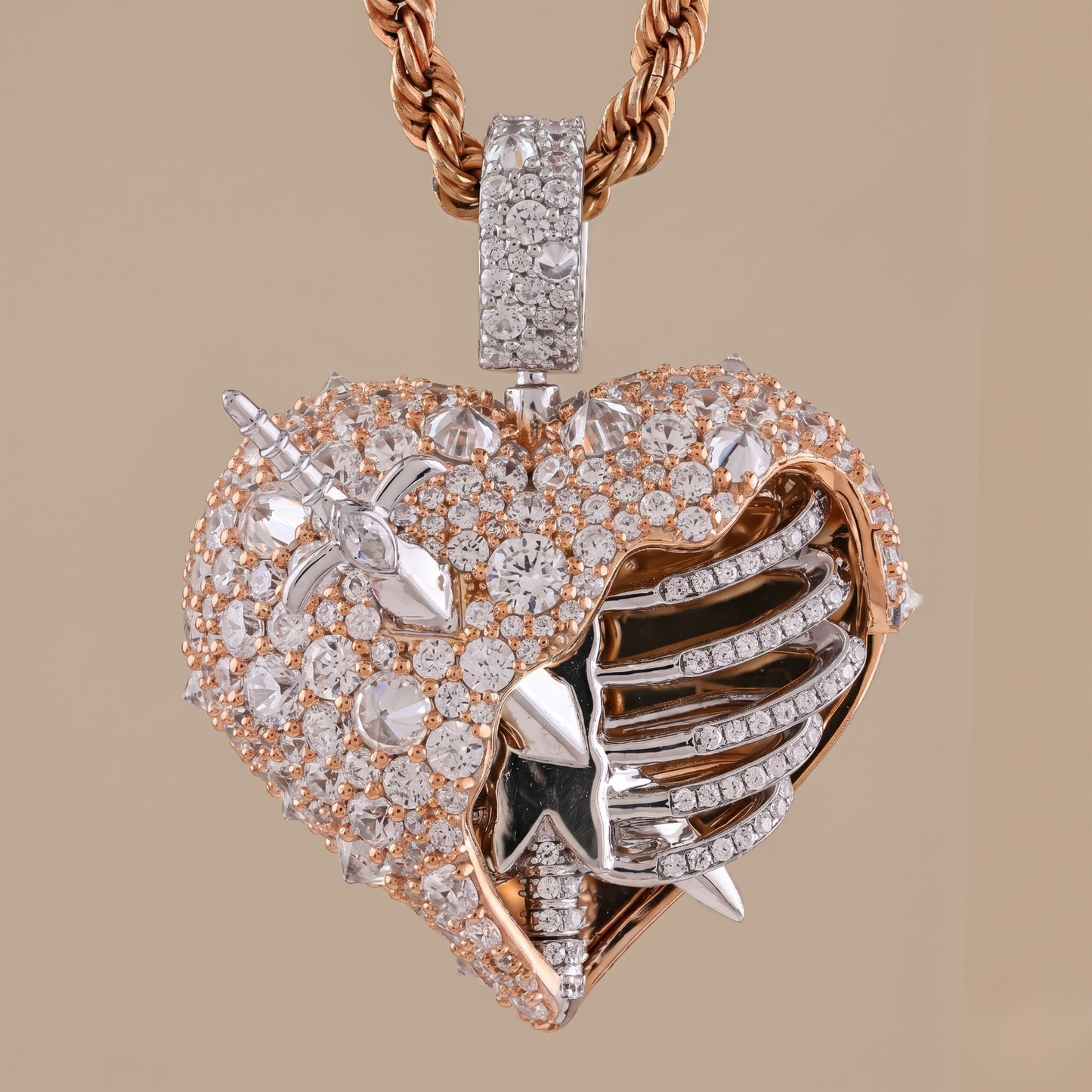 Rose gold and diamond heart pendan