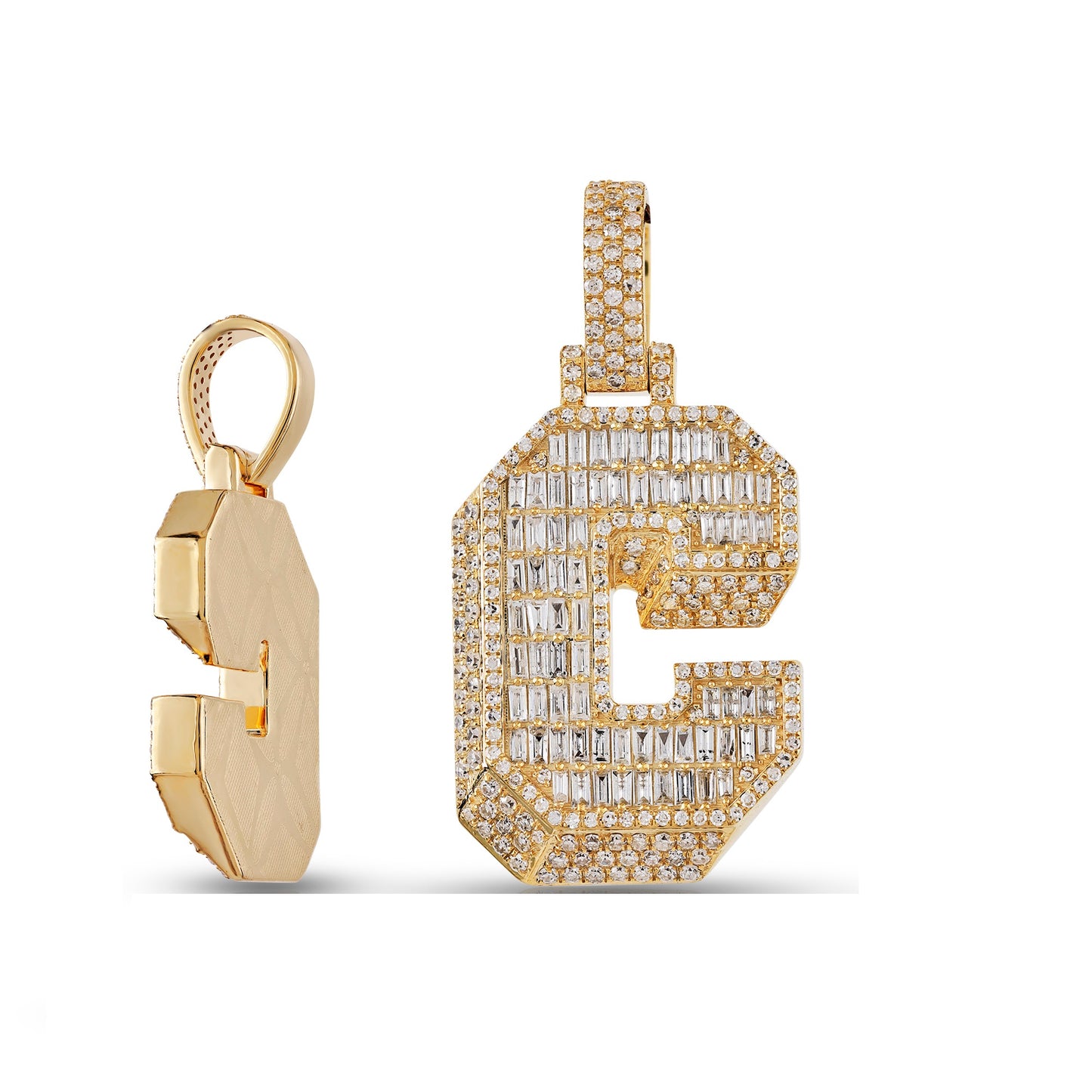 Initial Baguette & Round Diamond Pendant in Yellow Gold