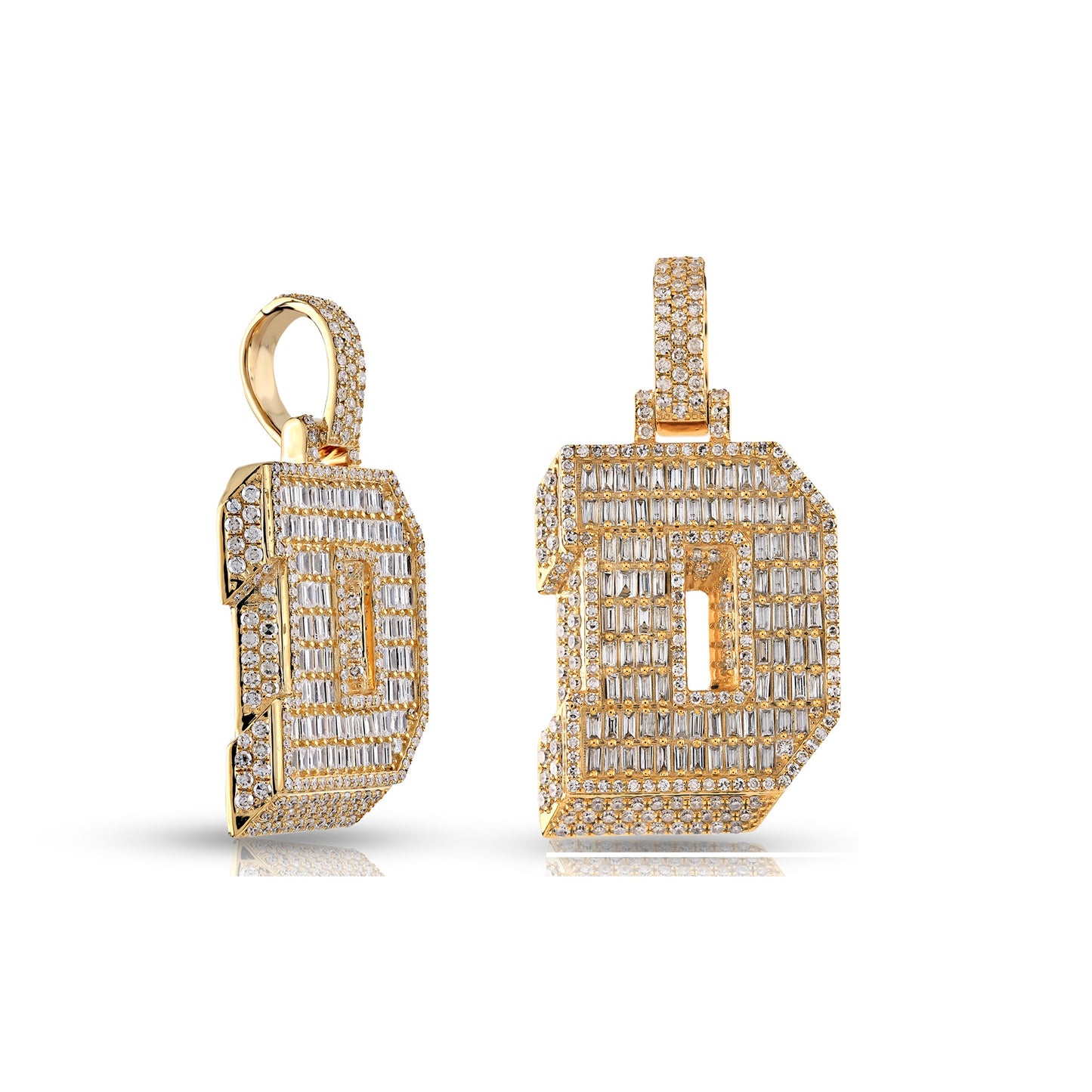 Initial Baguette & Round Diamond Pendant in Yellow Gold