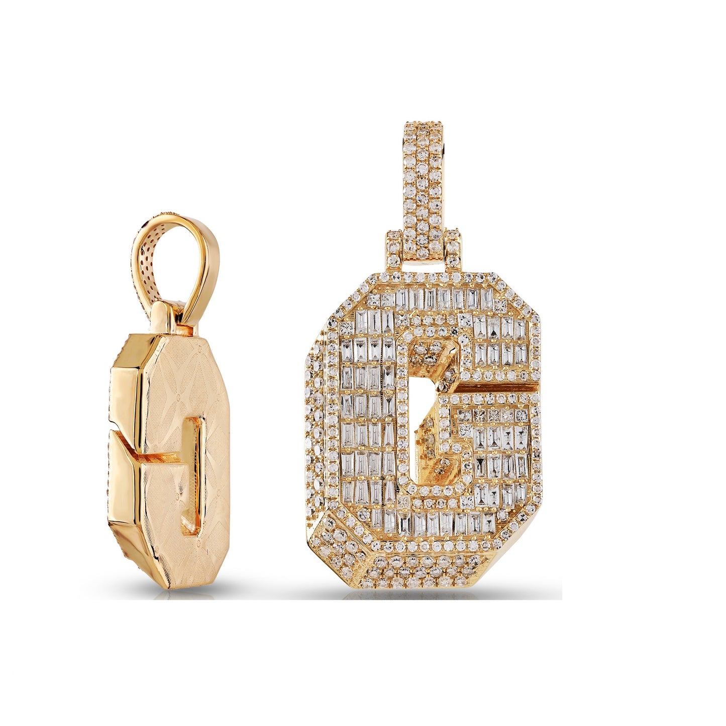 Initial Baguette & Round Diamond Pendant in Yellow Gold