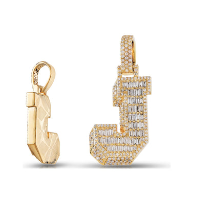 Initial Baguette & Round Diamond Pendant in Yellow Gold