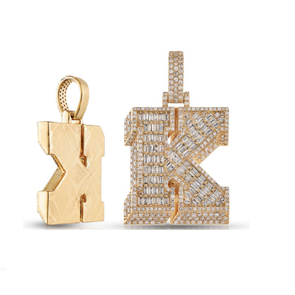 Initial Baguette & Round Diamond Pendant in Yellow Gold