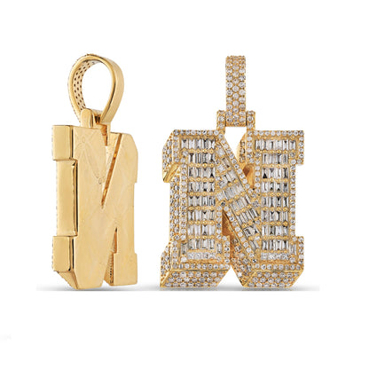 Initial Baguette & Round Diamond Pendant in Yellow Gold