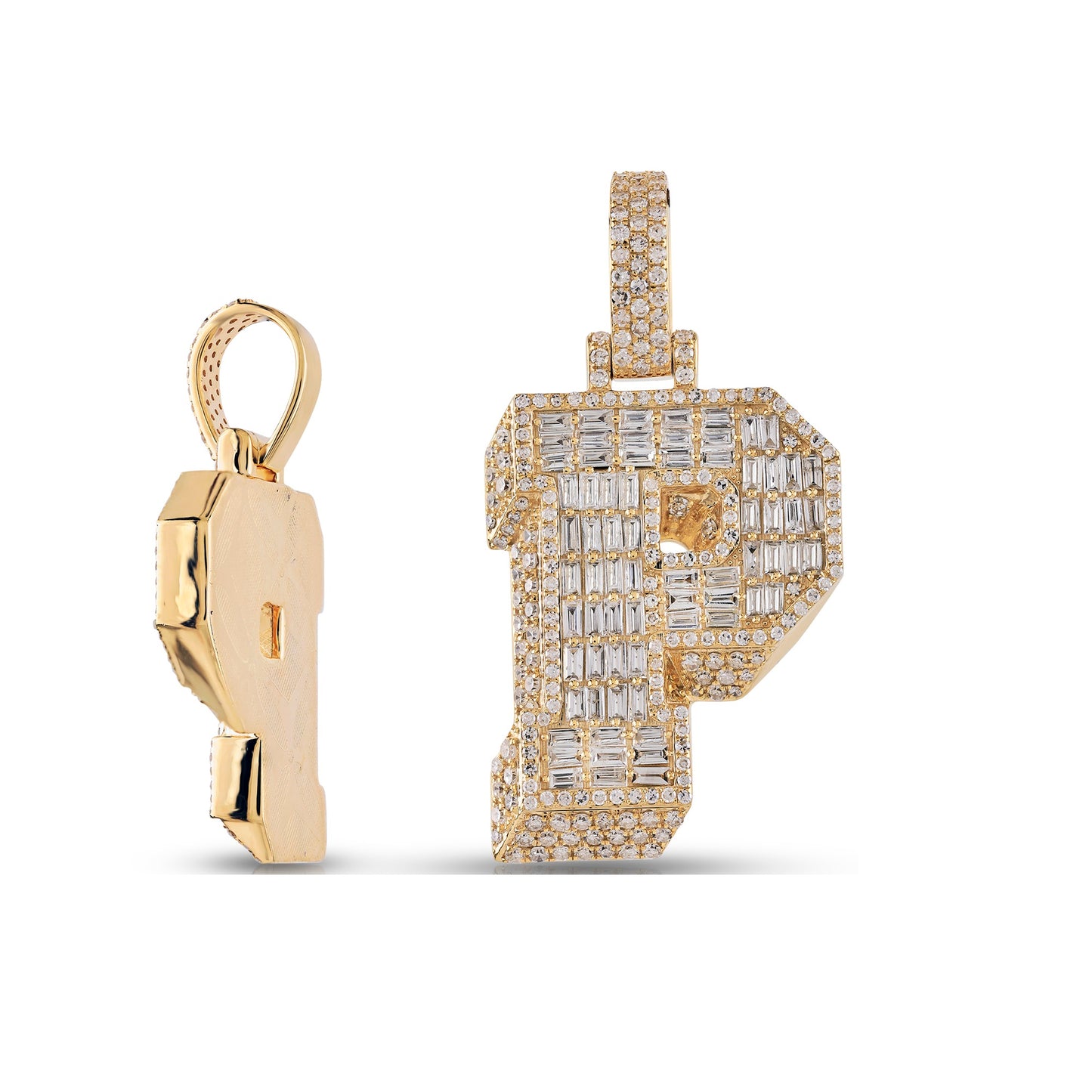 Initial Baguette & Round Diamond Pendant in Yellow Gold