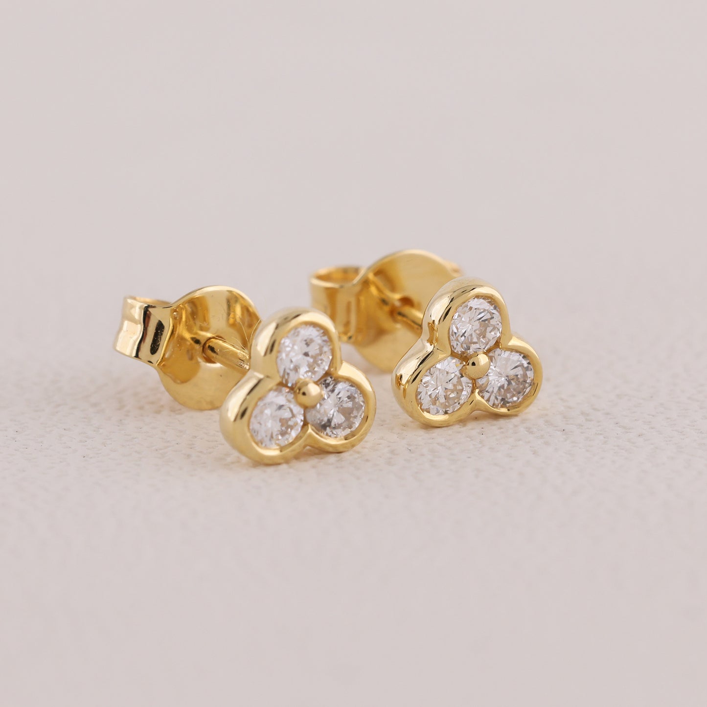 lab diamond stud earrings