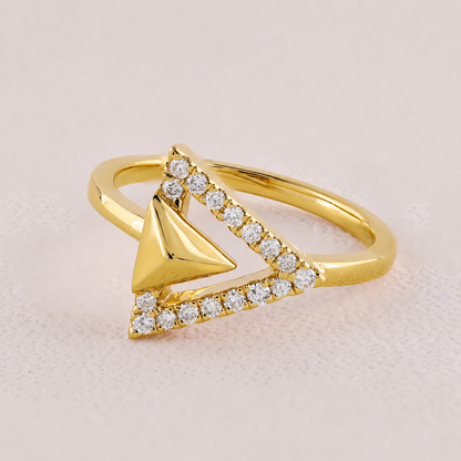 0.20CT Triangle Geometric Diamond Ring for Women in Gold