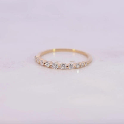 0.30CT Graduated Round Diamond Ring in Gold