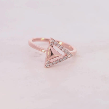 0.20CT Triangle Geometric Diamond Ring for Women in Gold