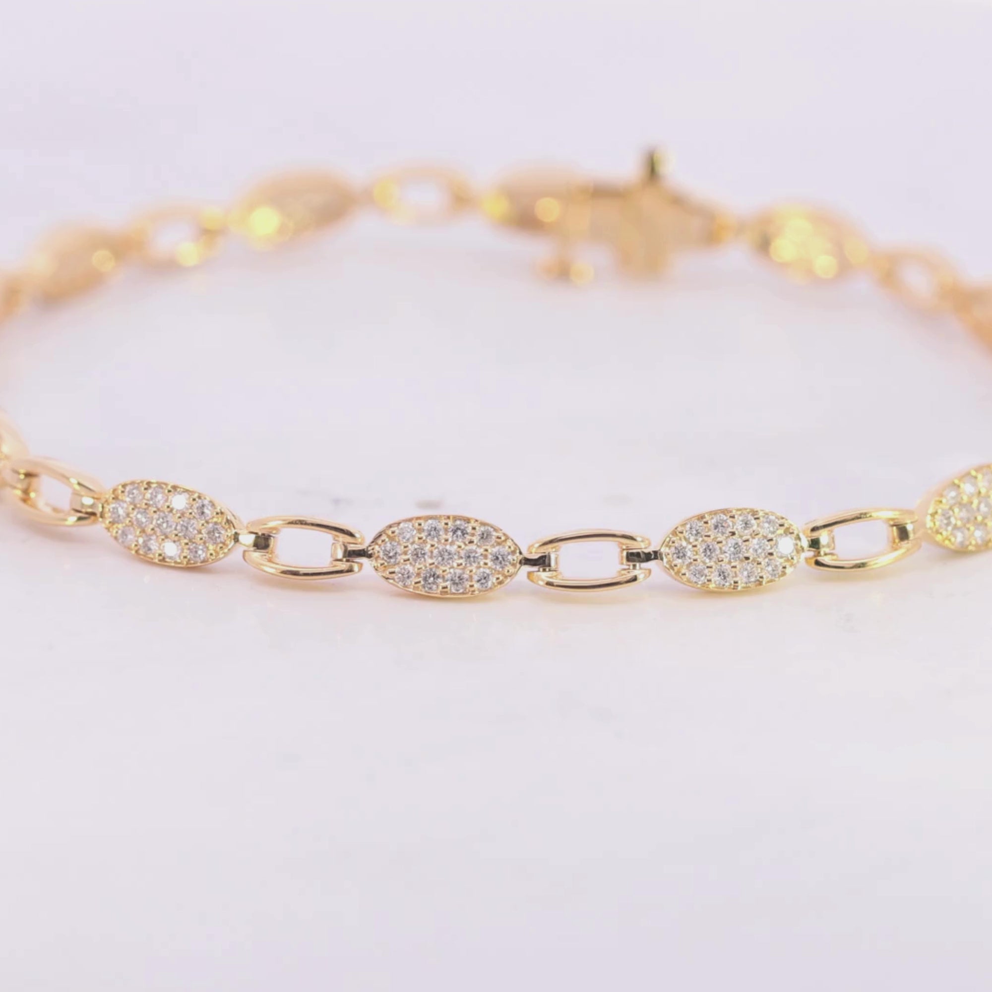 14KT Gold Oval Link Natural Diamond Bracelet (1.33 CT) Video