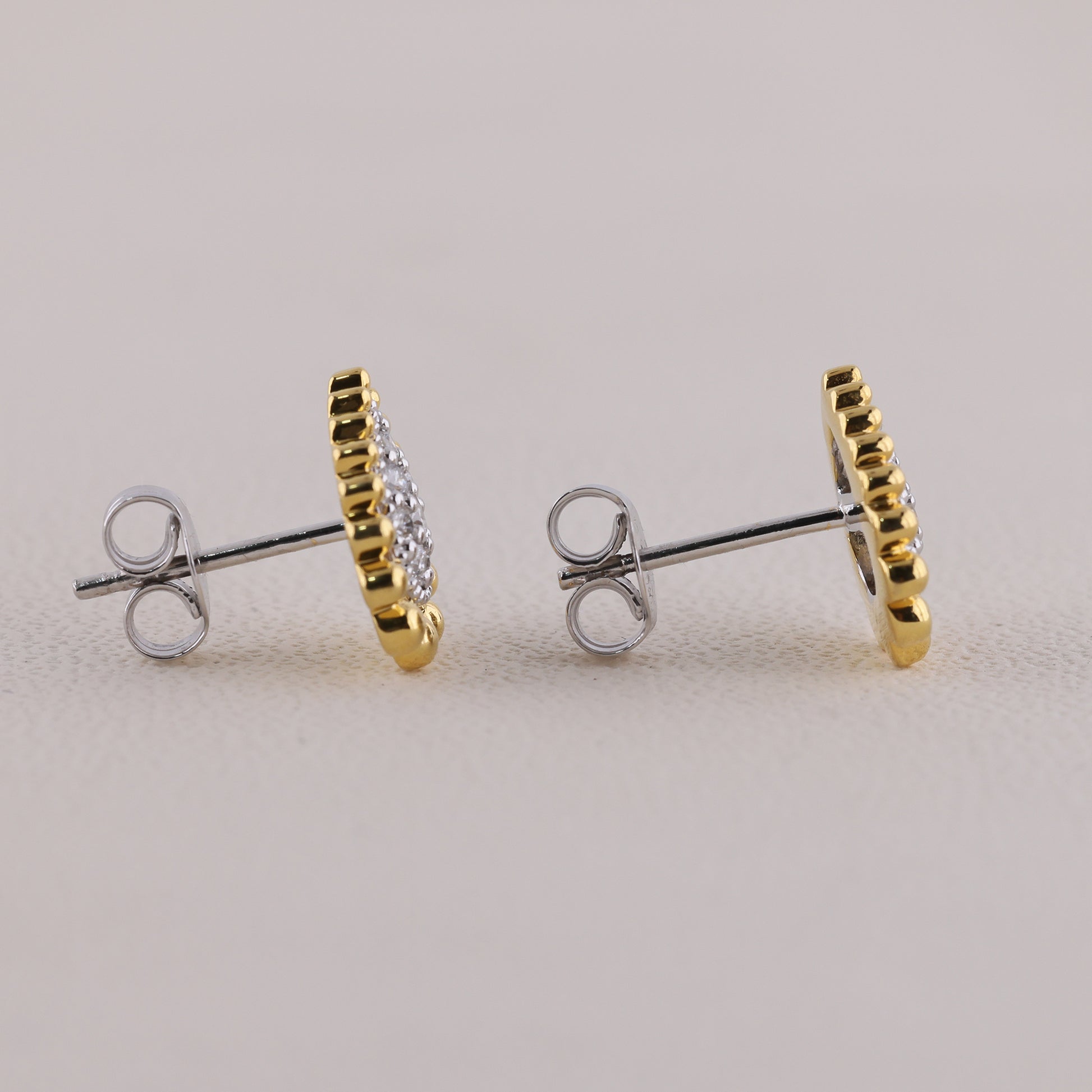 round diamond earrings,